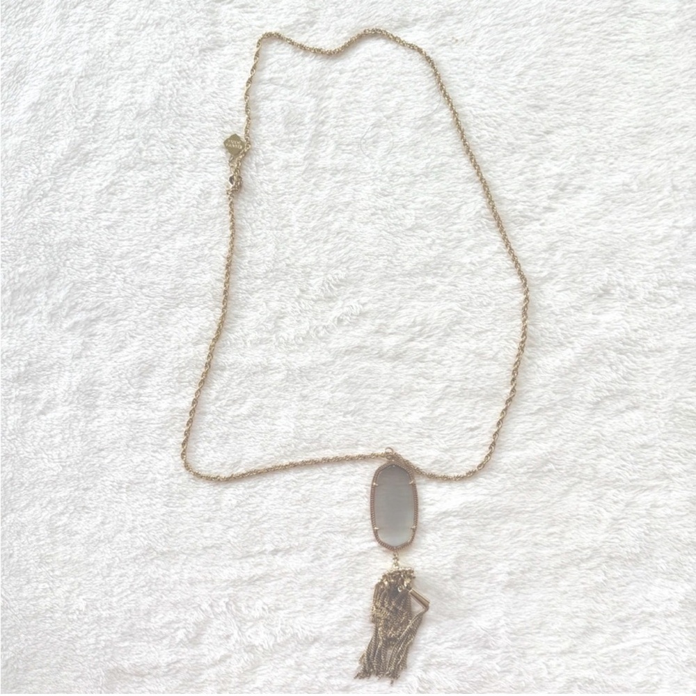 Kendra Scott pendant necklace